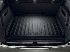 TAVARATILAN KAUKALOMATTO PEUGEOT 5008