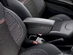 KYYNÄRNOJA LOKEROLLA. PEUGEOT 208
