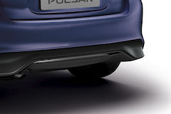 TAKAPUSKURIN LISTA KESKIOSA MUSTA (Z11) NISSAN PULSAR