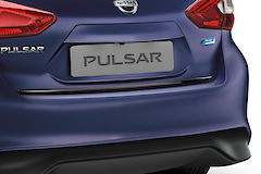 TAVARATILAN REUNALISTA MUSTA NISSAN PULSAR