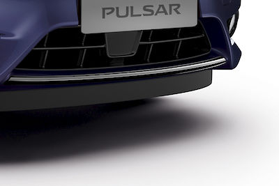 ETUHELMAKORISTE MUSTA NISSAN PULSAR