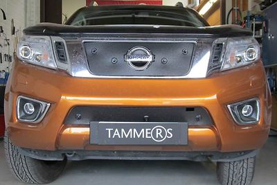 Maskisuoja Nissan Navara 2016 ->