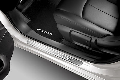 SPORT PACK. NISSAN PULSAR  MANUAALI VAIHTEISTO